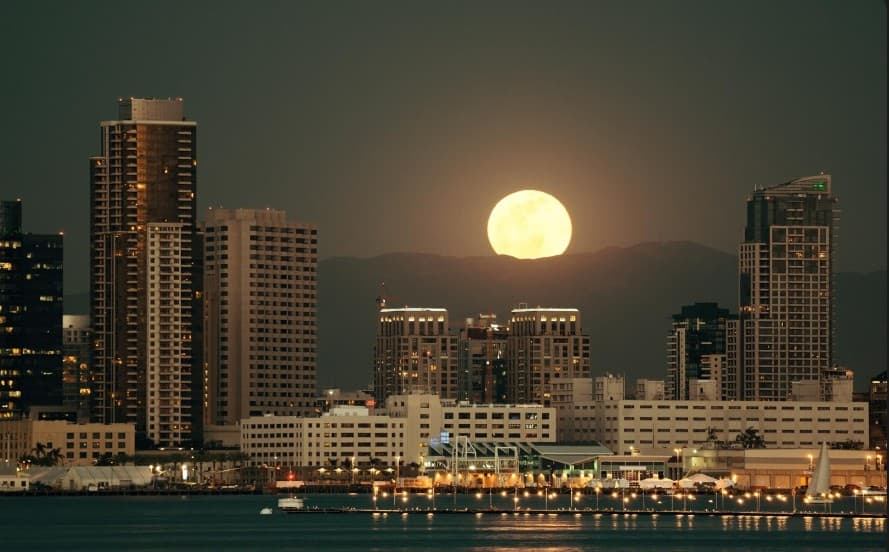 Luxury Real Estate in Sharjah